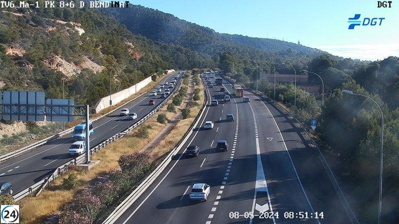 Accidente en la autopista de Inca: coche vuelca tras salirse de la vía