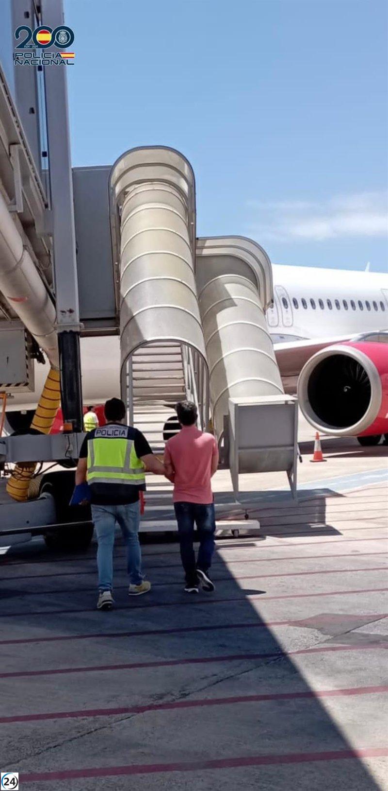 Colombia deporta a convicto por tráfico de cocaína en Ciutadella.