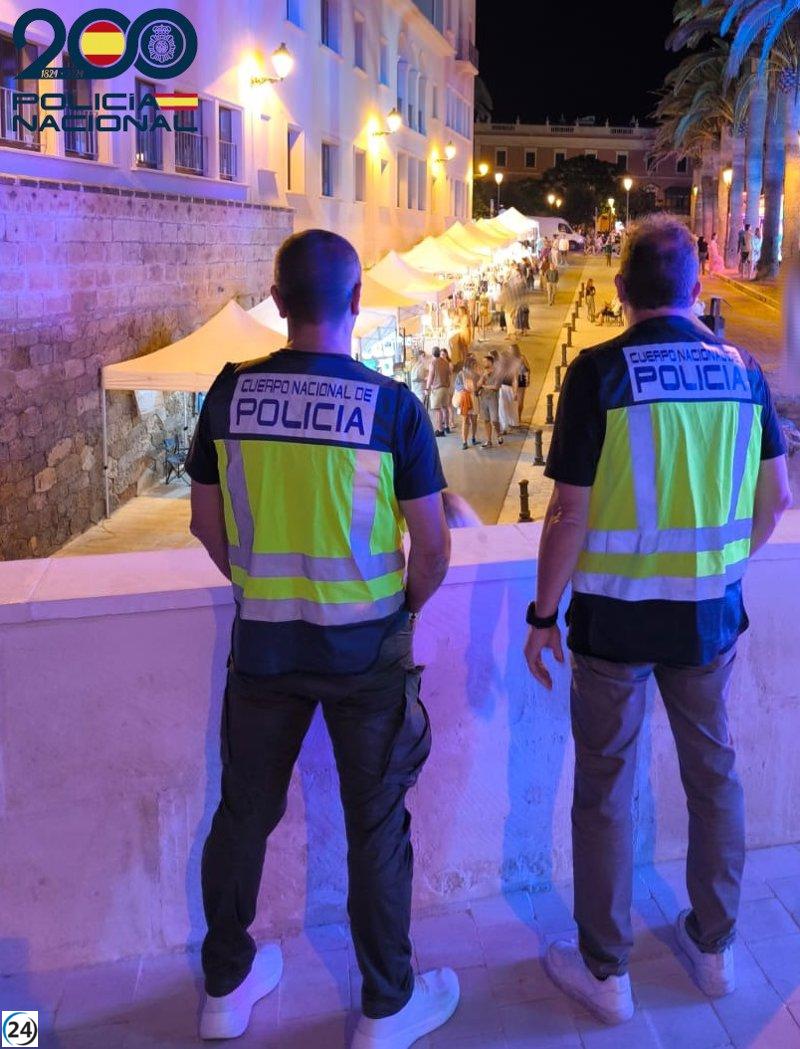 Dos hermanos arrestados por agredir a un hombre y robarle en Es Pla de Ciutadella.