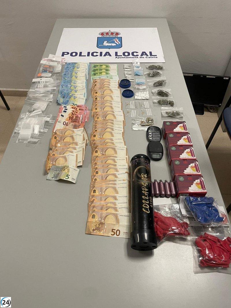 Atrapan a dos traficantes de drogas en Magaluf con múltiples sustancias.
