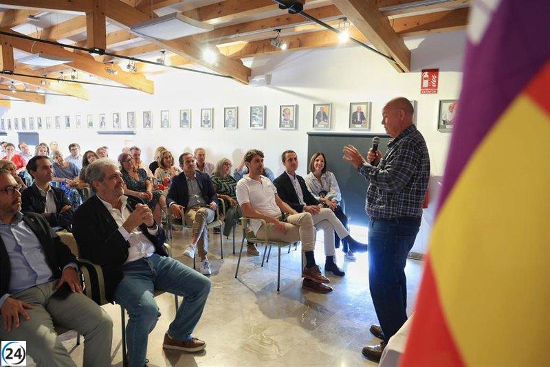 El Consell conmemora los 40 años de la bandera de Mallorca con una conferencia histórica.