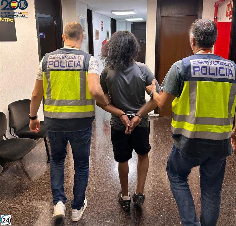 Sujeto apuñala a mujer en robo de móvil y es detenido