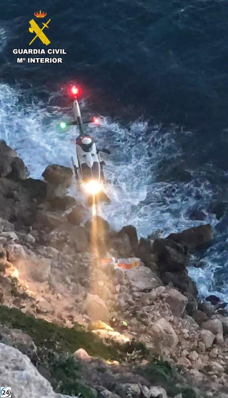 Rescatan a parapentista accidentado en los acantilados de Cap Blanc, Mallorca.