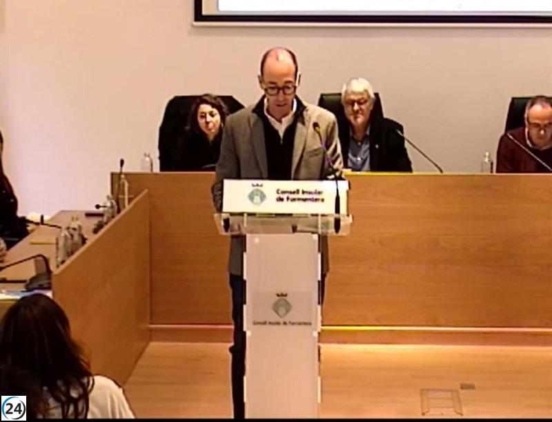 Aprobada la moción de censura contra Córdoba: Portas asume la presidencia del Consell de Formentera con el apoyo de siete votos.