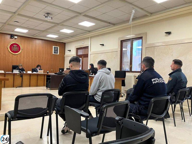 Jóvenes implicados en la llegada de una patera a Formentera declaran que compartieron el mando con otros migrantes.