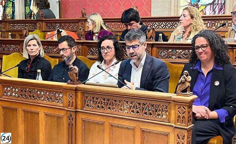Socialistas atacan al PP por respaldar a Riera y señalan a Galmés como cómplice.