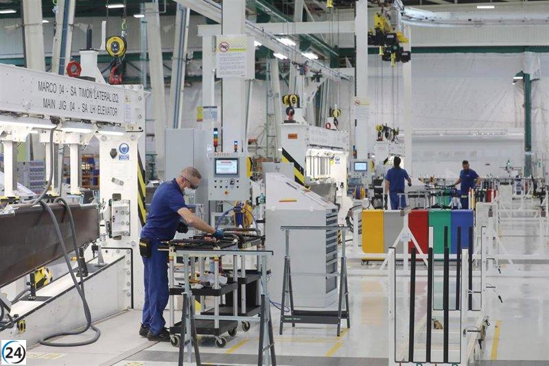 Baleares destaca con un aumento del 2,9% en producción industrial en febrero, mientras que el resto del país enfrenta una caída del 2,4%.