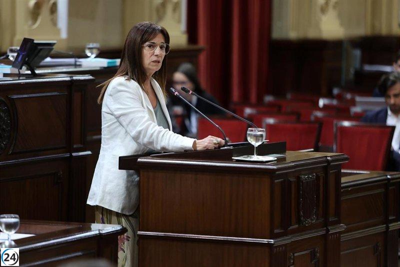 Vox celebra el pacto del decreto turístico: 