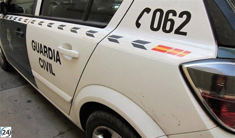 Tragedia en Ibiza: joven turista de 19 años muere tras caer del cuarto piso de un hotel.