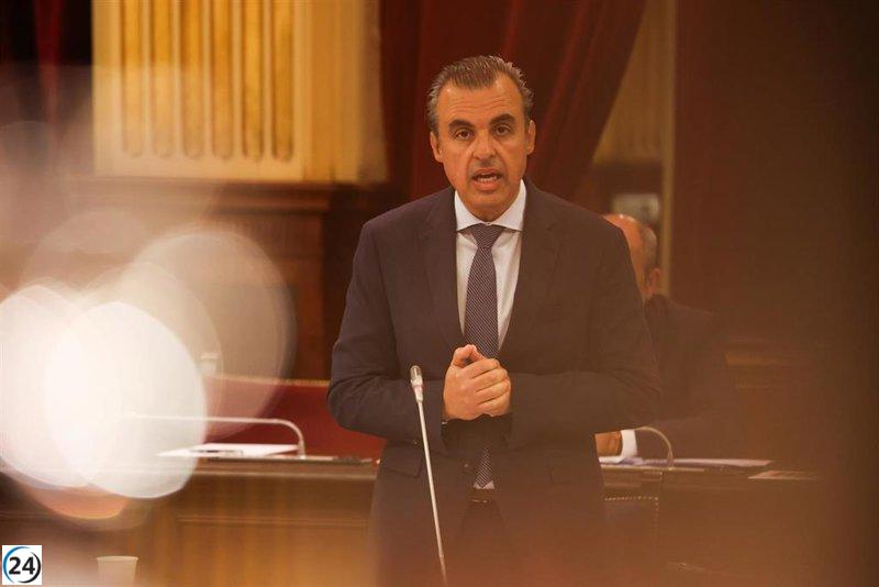 Vera respalda a la UIB como un bastión de excelencia académica frente a las críticas de Vox.