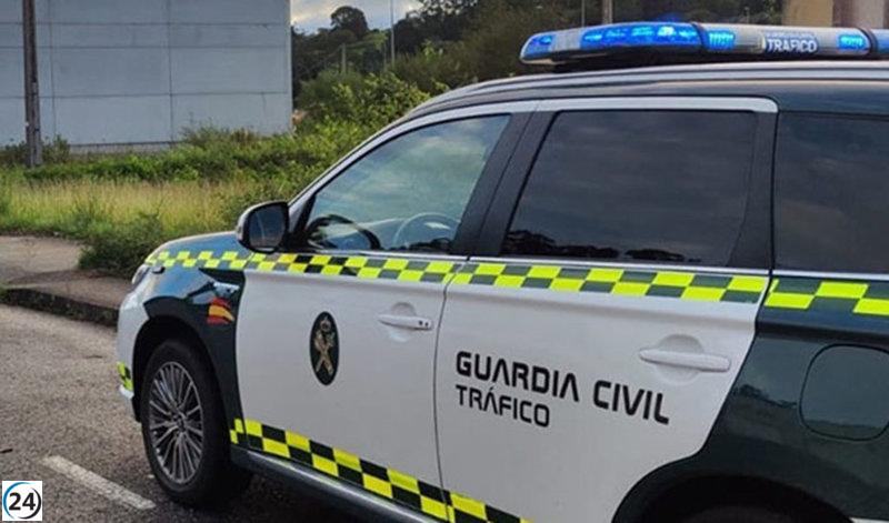 La Guardia Civil persigue vehículo evadido de un control en Capdera.