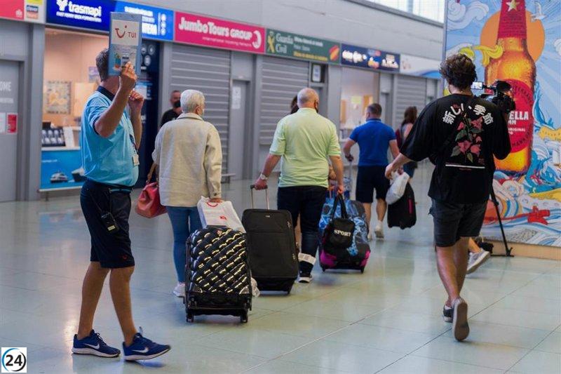 Baleares programará 4.320 vuelos en sus aeropuertos este fin de semana.