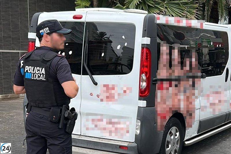 Empresa enfrenta críticas por campaña ofensiva hacia mujeres en Playa de Palma.