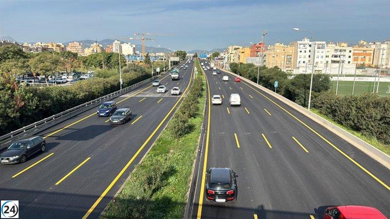Motociclista grave tras accidente por inundación en la Vía de Cintura de Palma.