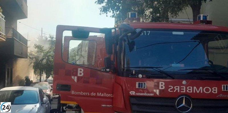 Evacuado edificio en Porto Cristo tras incendio en su garaje.