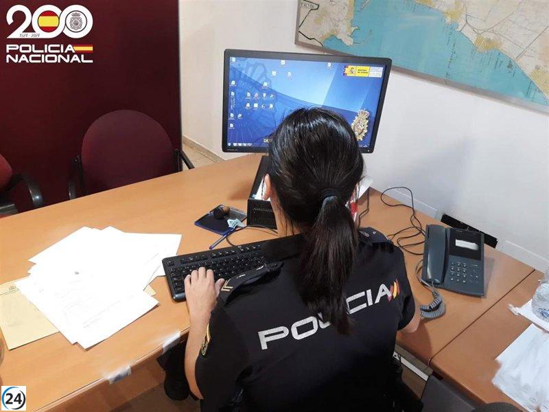Arrestan en Palma a dos hombres por compartir contenidos sexuales de una colega laboral.
