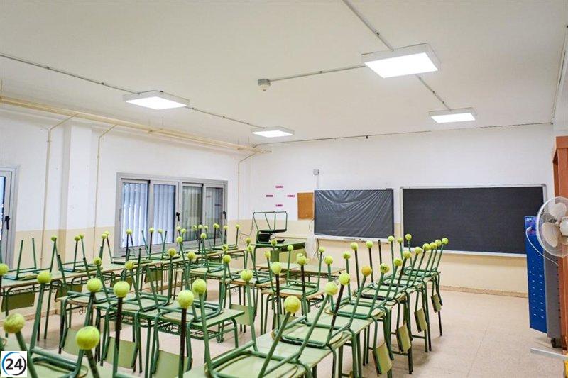 Familias del CEIP Maria Antònia Salvà solicitan la suspensión del docente sentenciado por acoso.