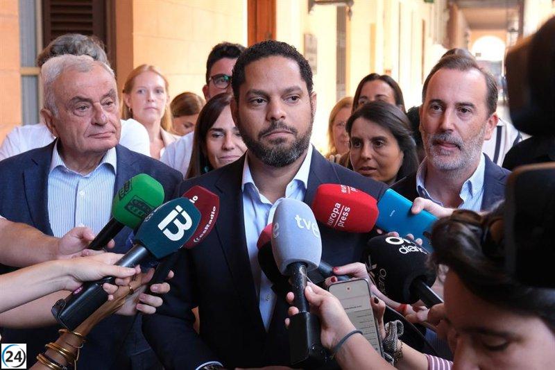 Garriga afirma que Vox asegura el castellano como lengua principal en las escuelas y sugiere al PP revisar el pacto.