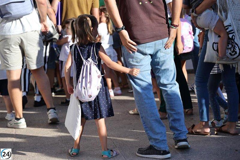 Siau se opone a examen médico para profesor condenado por acoso.