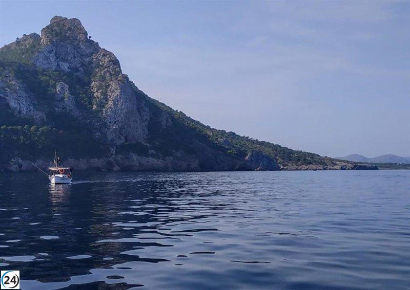 Multado con 60.000 euros un barco pesquero por operar en la Reserva Marina de Llevant en Mallorca.