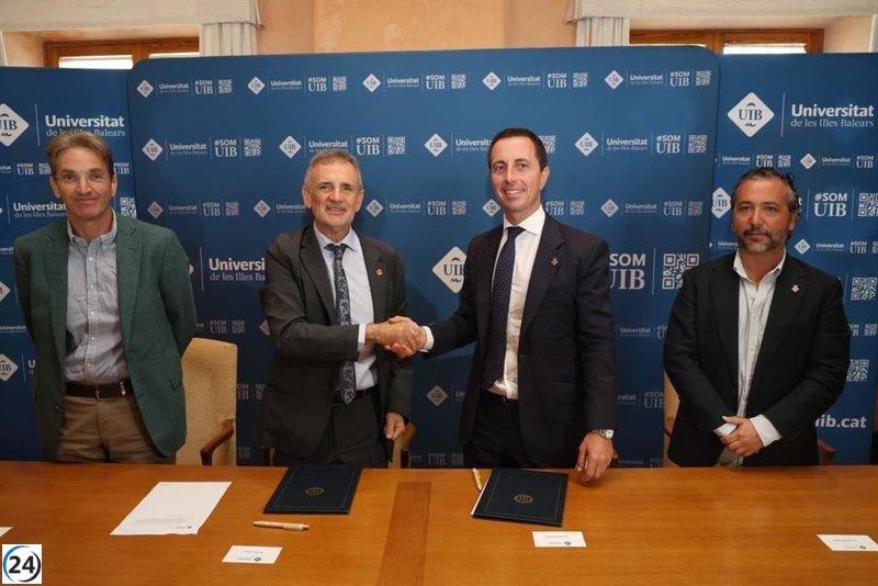 Acuerdo entre Galmés y el rector de la UIB para la construcción de una rotonda que mejorará el acceso a la universidad.