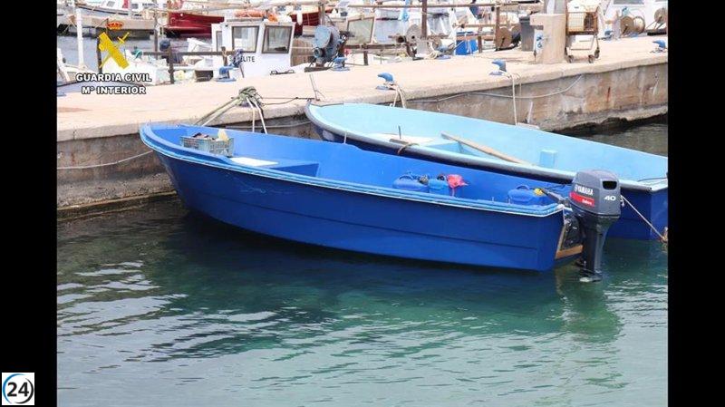 Rescatan a 50 migrantes en tres embarcaciones frente a Formentera.