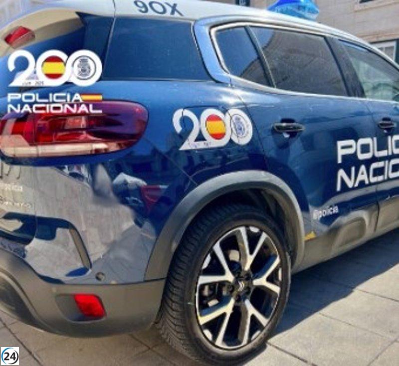 Hombre arrestado en Maó por atacar a otro con un vaso de cristal en un local.