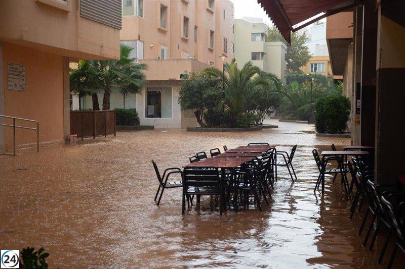 Emergencias en Ibiza atendió 37 incidentes clave tras lluvias nocturnas.