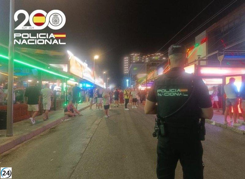Arrestan a mujer tras apuñalar a colega en Playa de Palma.
