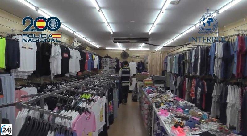 Desmantelan red de falsificaciones en Mallorca: 12 arrestos y 30,000 artículos confiscados.
