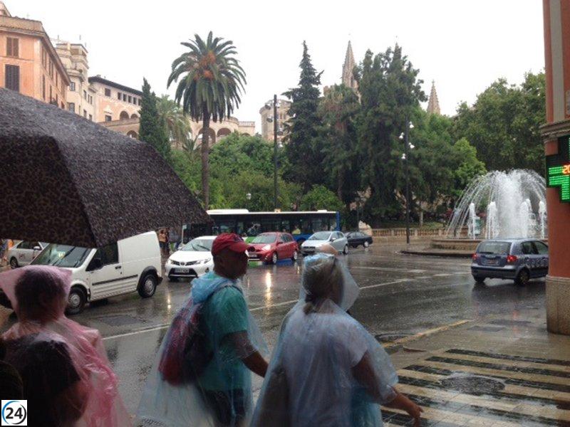 Levantan alerta naranja por lluvias en el sur de Mallorca; Menorca sigue con aviso amarillo.