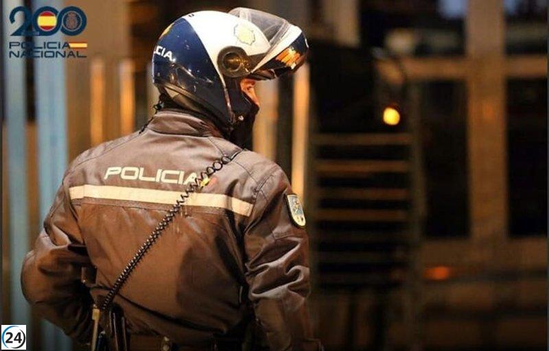Detenidos dos delincuentes tras un robo de auto en Palma.