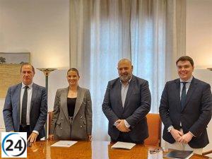 Gobierno y Cort sellan un nuevo acuerdo para el abastecimiento de agua de la red principal.