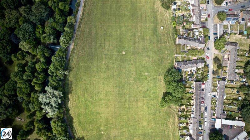 El Govern defiende la construcción en suelo rústico y apunta a la izquierda por el aumento de chalets.