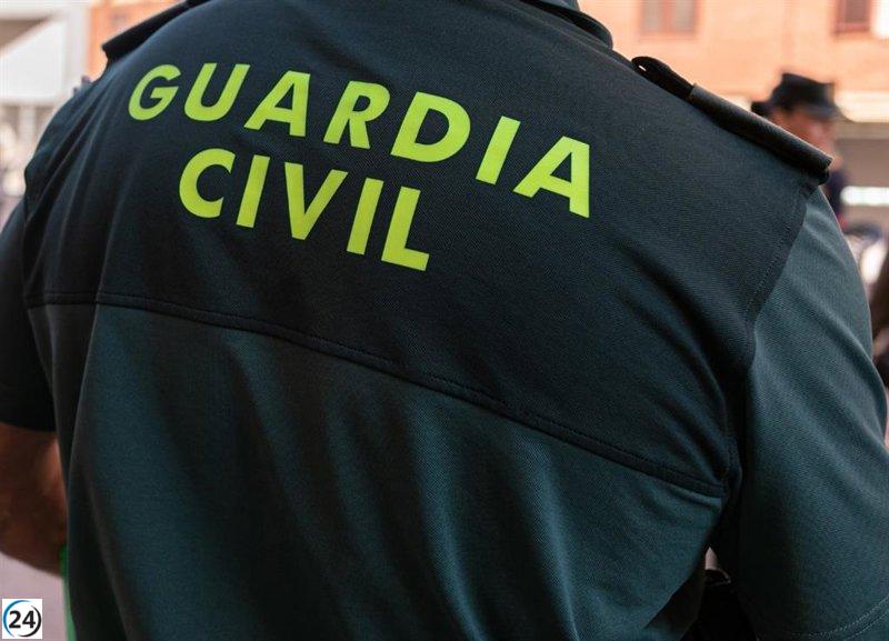 Interceptados en Formentera 12 inmigrantes ilegales de origen magrebí que habían ingresado en territorio español de manera irregular.