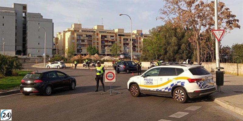Motorista sin carné denunciado por la Policía Local después de accidente.