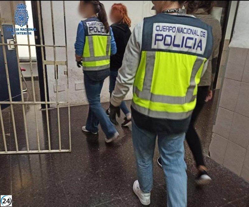 3 mujeres detenidas por robar carteras y dinero de tarjetas en Palma a personas mayores.