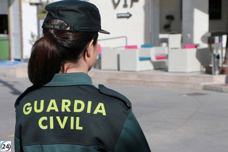 Tres detenidos por robo con violencia y simulación de agresión sexual.