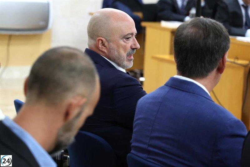 Subirán se niega a dar explicaciones ante el fiscal Herranz acusando de difamación e insultos.