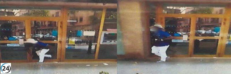 Joven reincidente detenido en Palma por robar en banco cerrado tras romper puerta de cristal