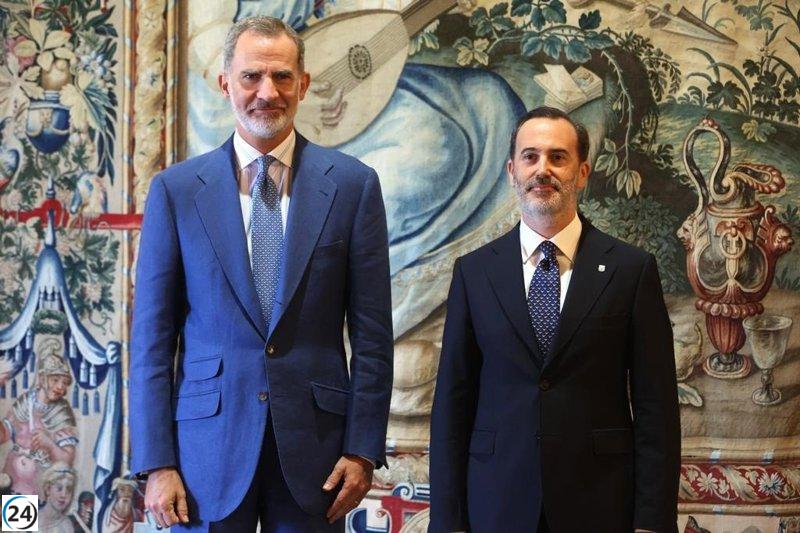 Le Senne opina que el Rey Felipe VI no muestra preocupación por la situación de España tras las elecciones.