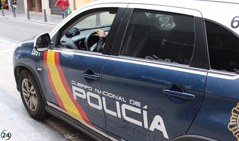 Arrestado en Ibiza un joven manejando un vehículo de gran potencia usando una licencia falsa.