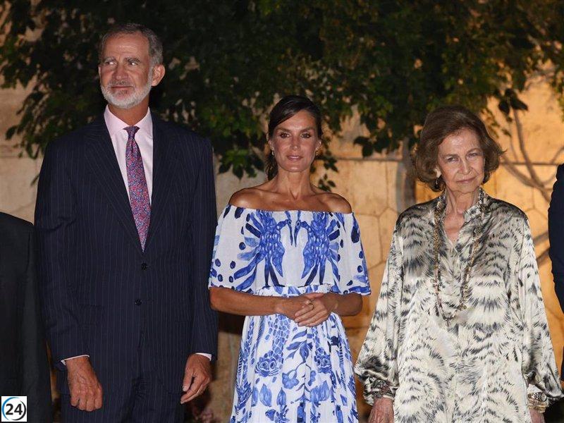 Recepción Real en Palacio de Marivent con 500 invitados de diversos ámbitos.