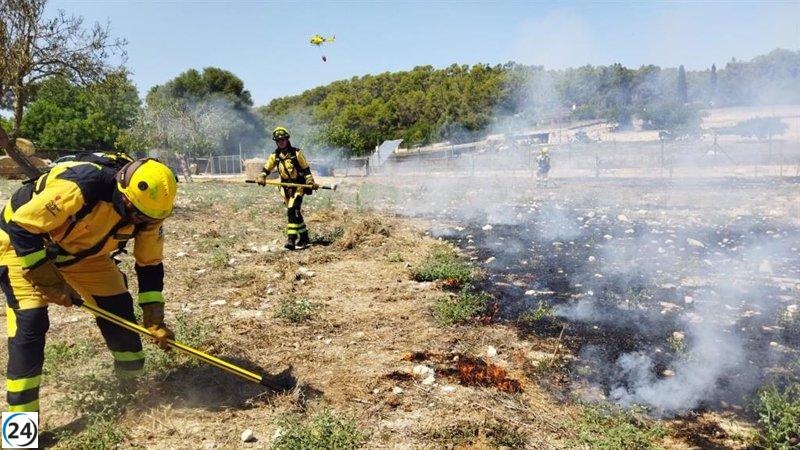 Incendio agrícola declarado por el Ibanat en Son Rafal (Mallorca)