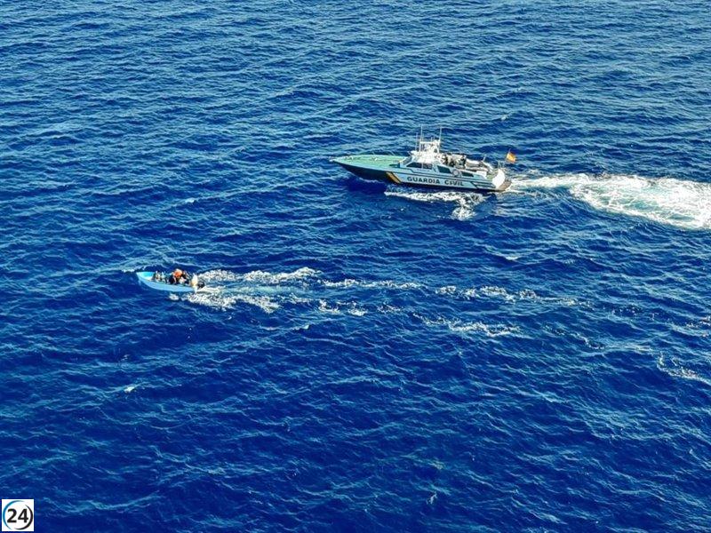 Aumenta a 49 el número de inmigrantes que llegaron en botes este miércoles a Baleares.