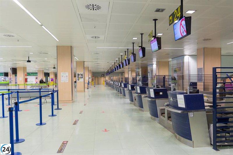 Importantes cancelaciones en el Aeropuerto de Ibiza: 21 llegadas y 23 salidas afectadas hasta las 23.00 horas.