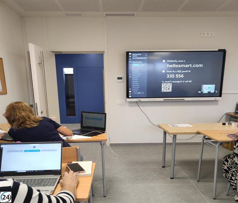 Educación amplía recursos tecnológicos en escuelas concertadas.