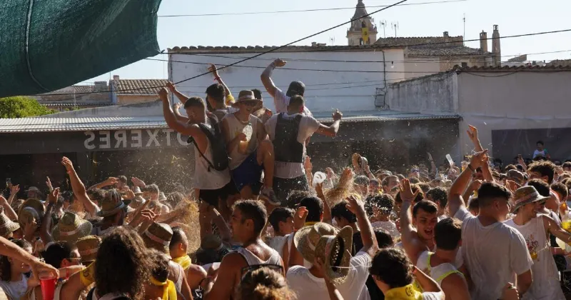 La fiesta de la Mare de Déu d’Agost en Pollença: teatro, música y juegos populares