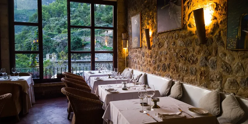 Cena bajo las estrellas en uno de los mejores restaurantes de Mallorca