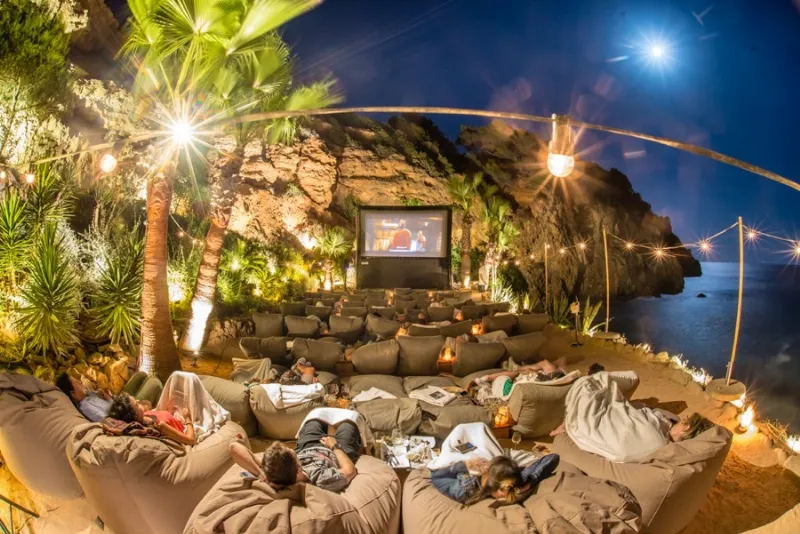 ¡Prepara tus palomitas! Los mejores cines al aire libre de Ibiza